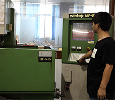 1566524204226691.jpg 双色塑胶模具厂